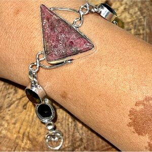 Rhodonite & Faceted Onyx Bracelet 7”-8”